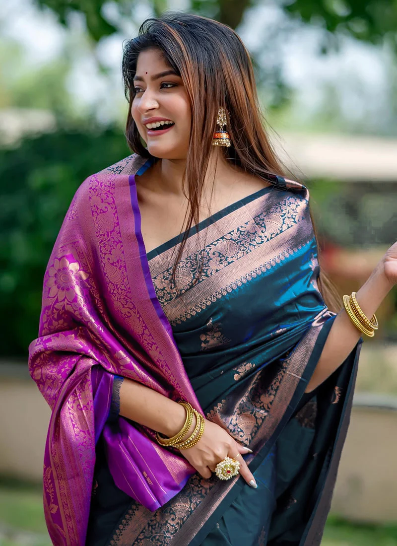 Gorgeous-Jacquard-Zari-Work-Banarasi-Silk-Saree-SASRF27464-b.webp