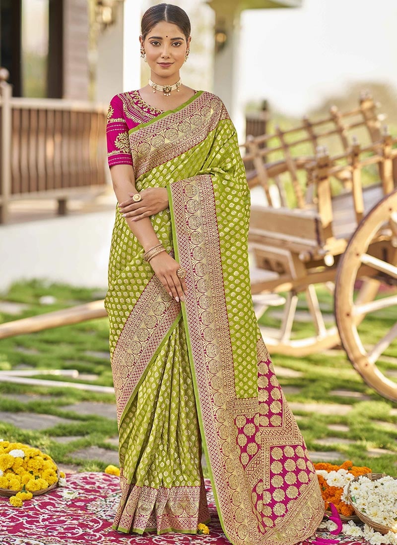 regal-green-benarasi-silk-jacquard-zari-saree-traditional-elegance-sas3smn1740-u.jpg